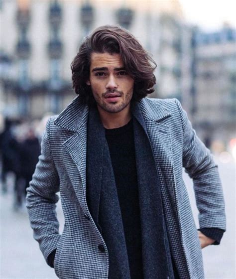 temps cheveux long homme|Comment porter les cheveux longs pour un homme